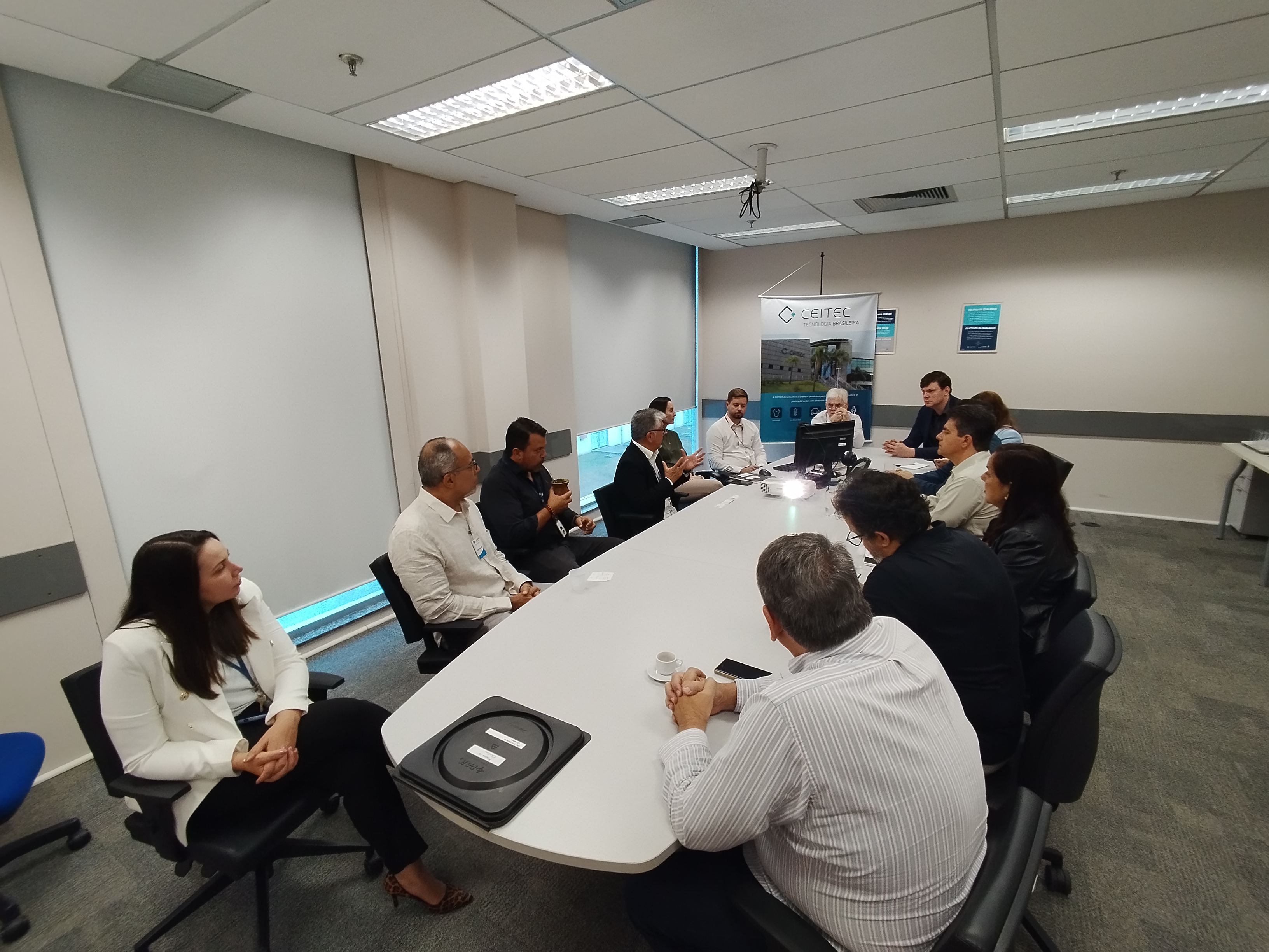Reunião.jpg